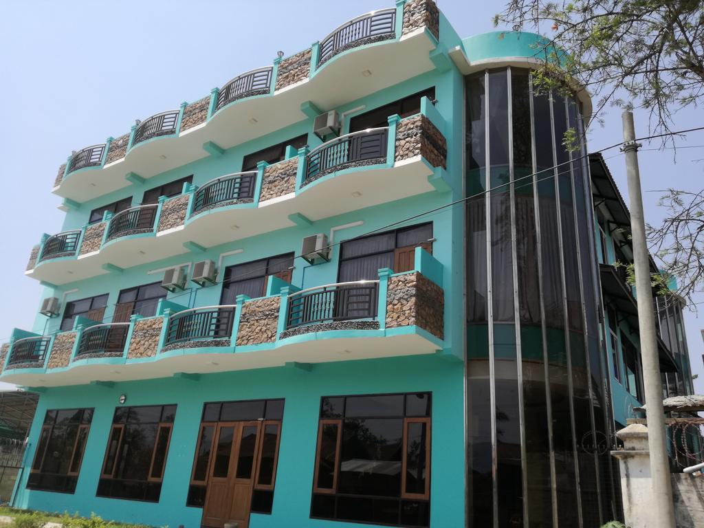 Gold Star Hotel Nyaung Shwe Eksteriør bilde