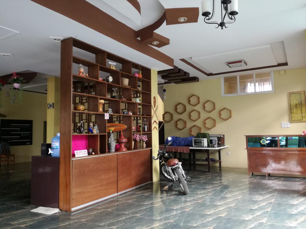 Gold Star Hotel Nyaung Shwe Eksteriør bilde