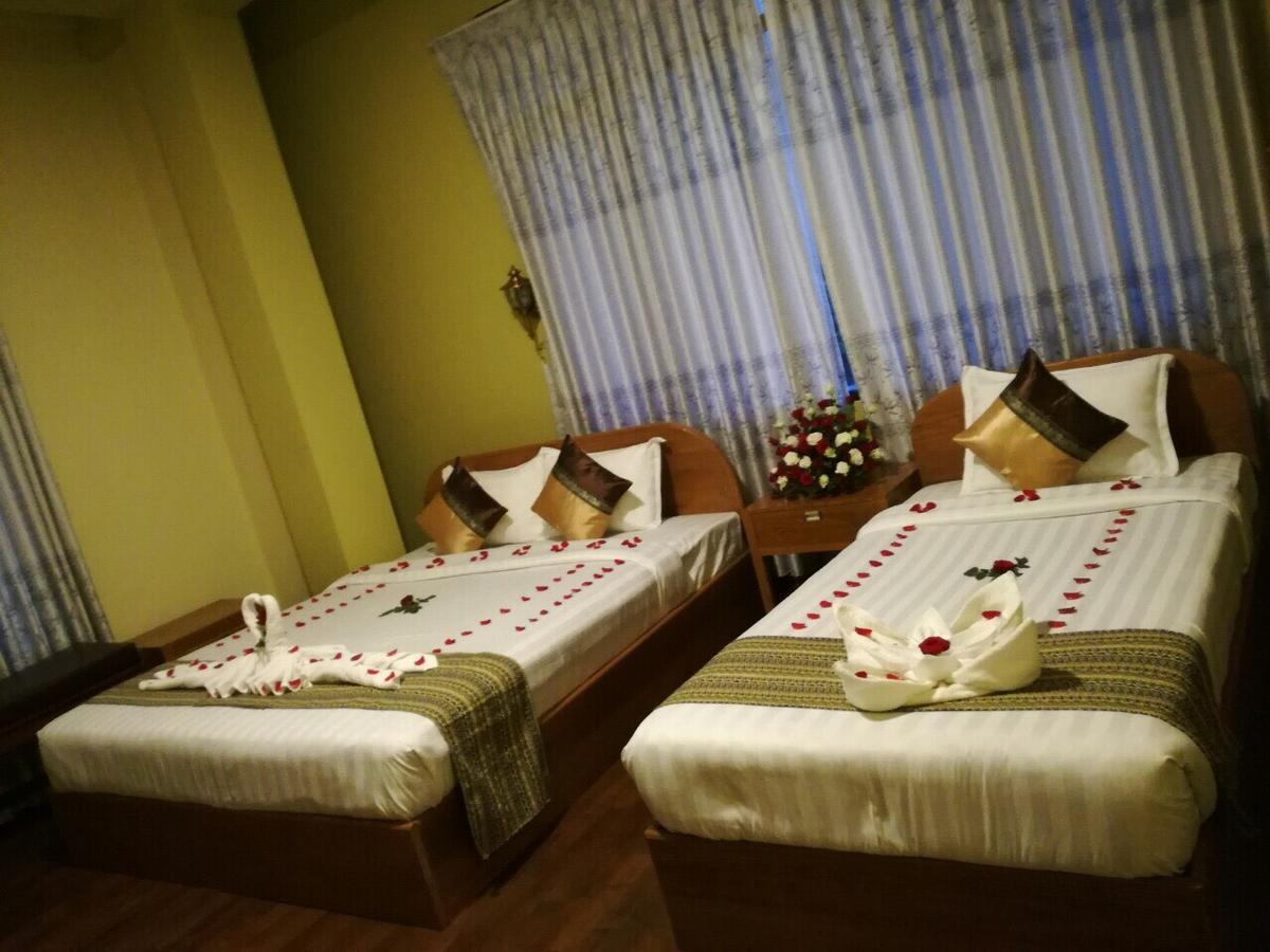Gold Star Hotel Nyaung Shwe Eksteriør bilde