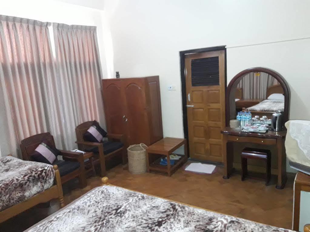 Gold Star Hotel Nyaung Shwe Eksteriør bilde