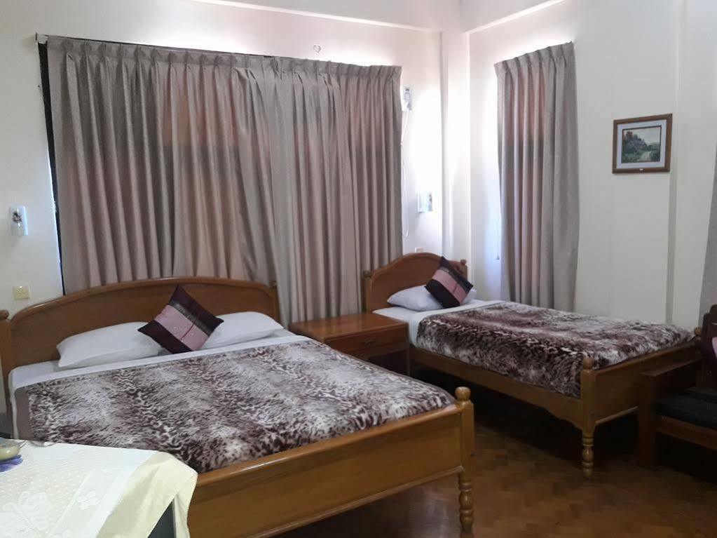 Gold Star Hotel Nyaung Shwe Eksteriør bilde