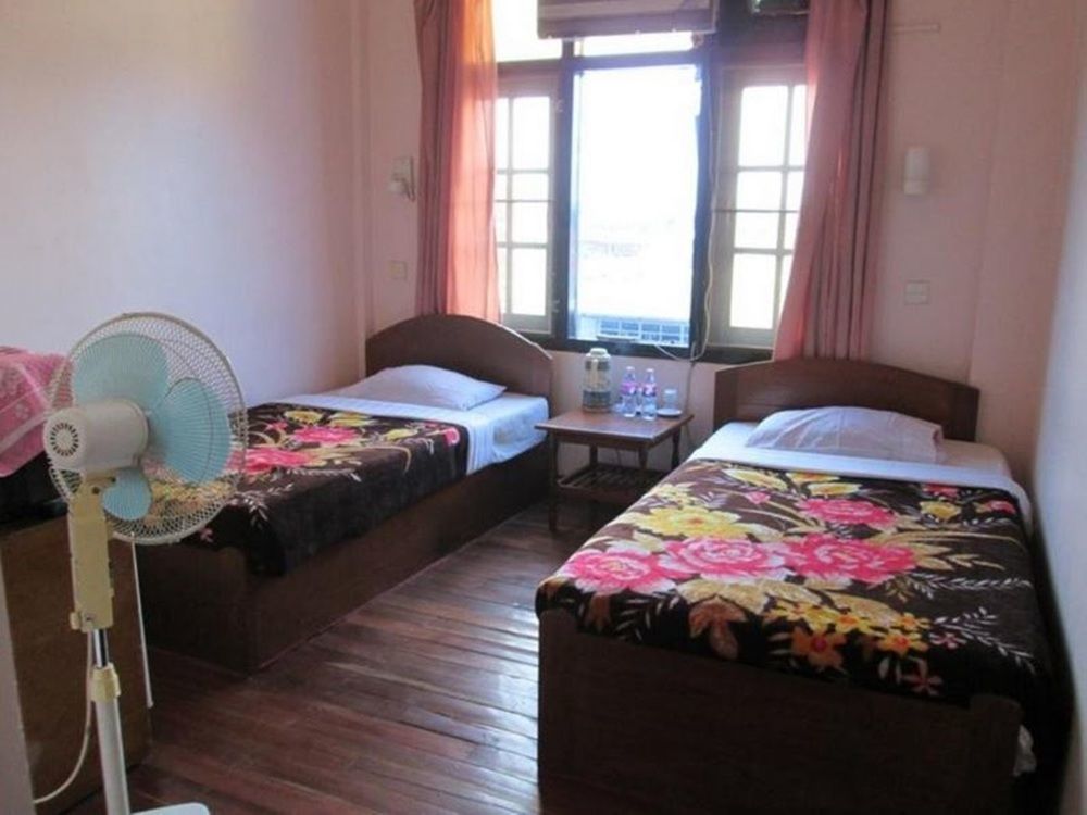 Gold Star Hotel Nyaung Shwe Eksteriør bilde