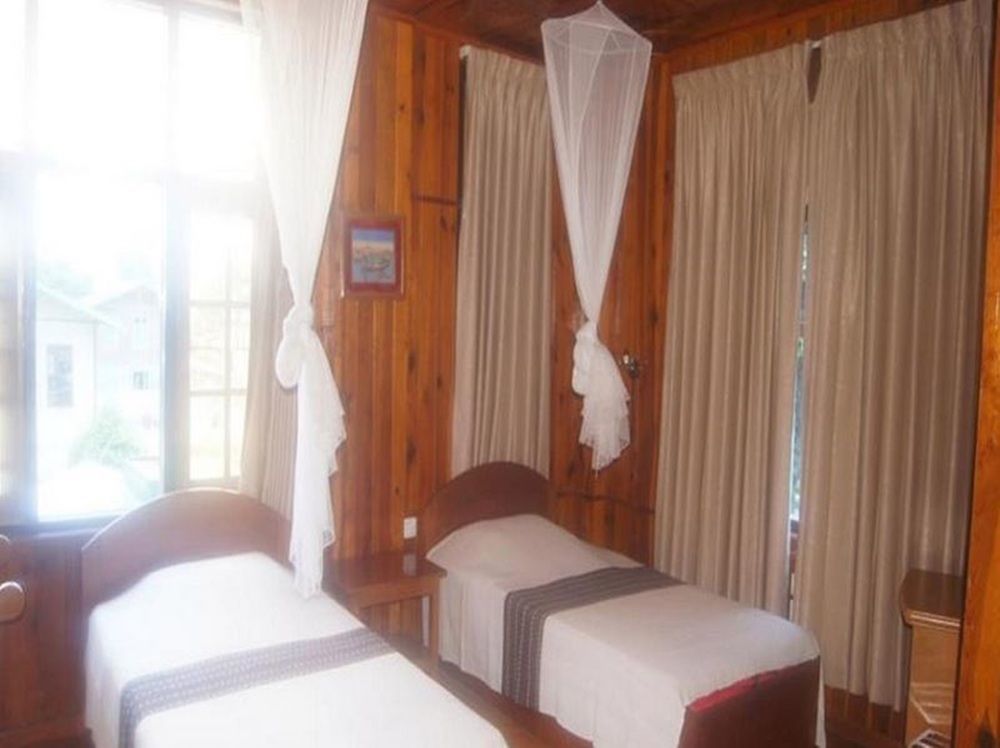 Gold Star Hotel Nyaung Shwe Eksteriør bilde