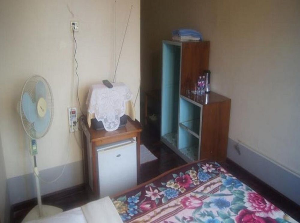 Gold Star Hotel Nyaung Shwe Eksteriør bilde